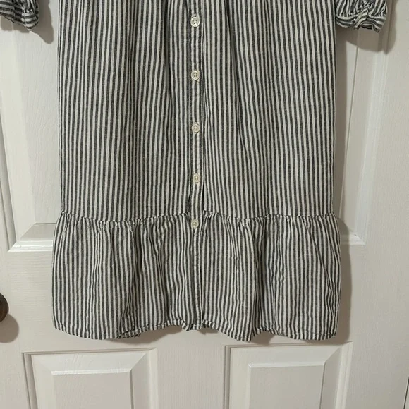 Old Navy Striped Cottage Core Dress - Picture 4 of 5